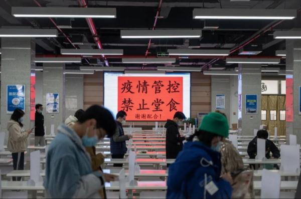 高校禁止堂食，学生的“饭桶”亮了！网友直呼：可可爱爱