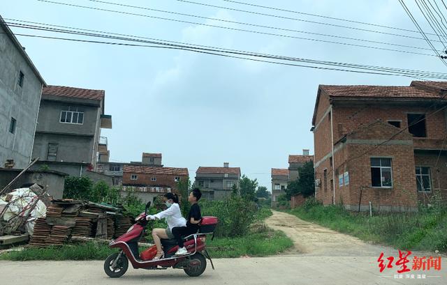 70后“高材生”上海街头流浪十余年返乡 同学：曾是村里的希望 现在不敢提