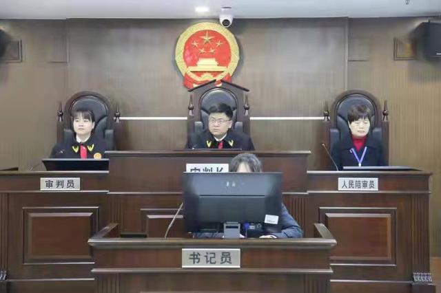 长沙发出全国首份家庭教育令：不得让孩子单独与保姆居住生活