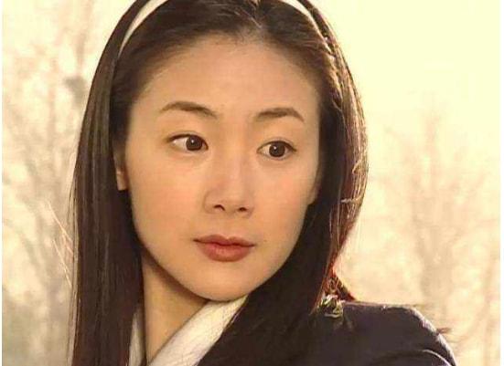 10位韩国女星：有人变脸，有人40岁未婚，51岁李英爱美貌依旧