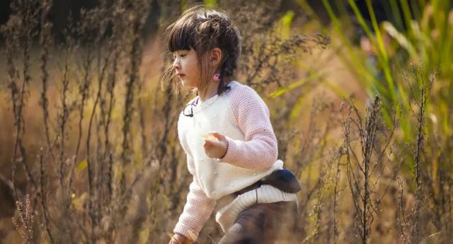 《爸去哪》10位孩子，有人学费一年25万，有人却活成普通人家孩子