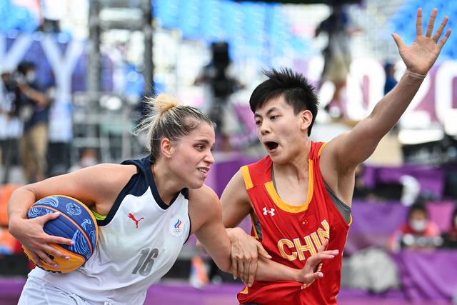 中国女子三人篮球拿下铜牌！当她们帅起来，真没男孩什么事