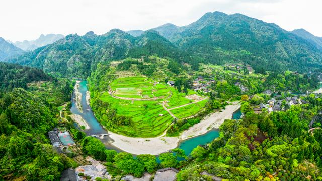 这些地名都与土家“摆手舞”有关