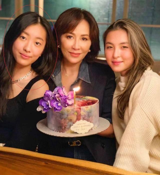 香港6大歌王的孩子，陈奕迅女儿美貌逆袭，许冠杰儿子患癌暴瘦