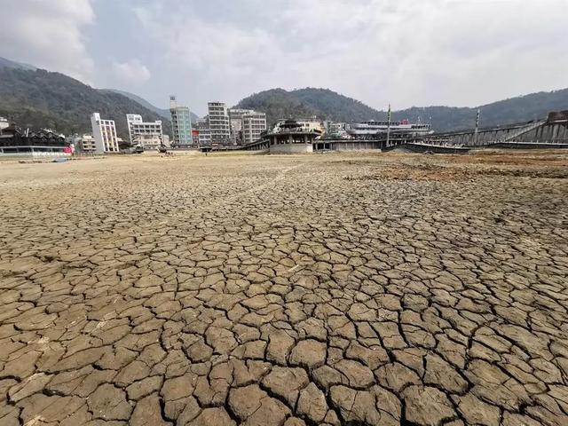 金门靠大陆“有水喝”，台湾岛靠老天爷“缺水喝”