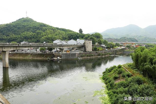 毛氏聚居地，竹海飞人，日暮不归来，柴扉有人望