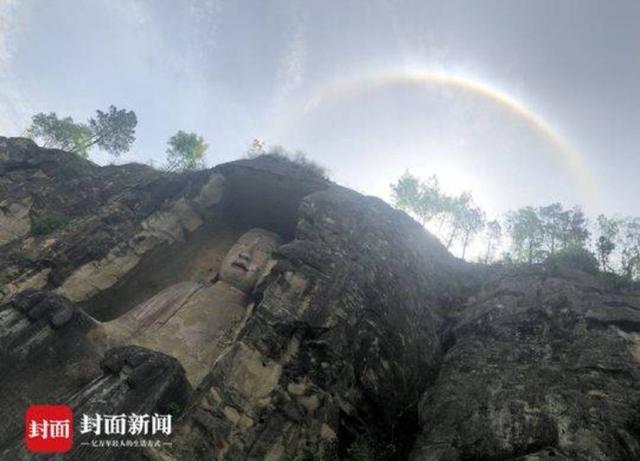 川渝秘境｜探访四川雁江半月山大佛：乐山大佛的“三弟”曾出现“佛光”奇景