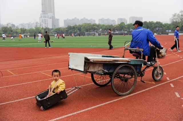 总有人想出去流浪，也总有人想要回家