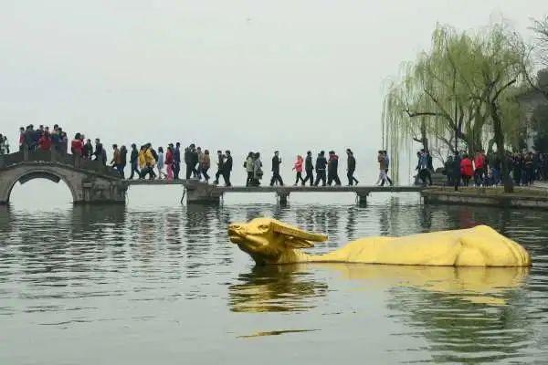 太应景了！西湖为啥又叫金牛湖？戳进来一文解锁